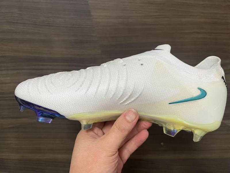 Nike Phantom Luna Elite TF Branco