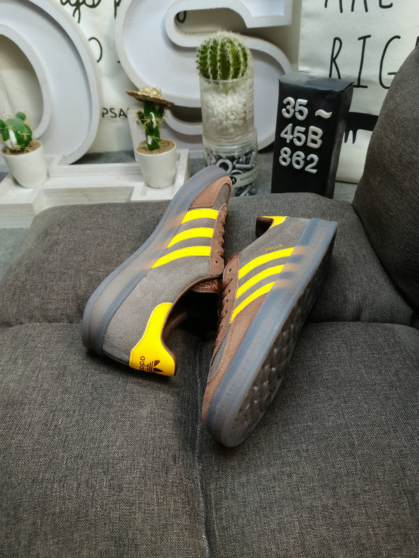 Adidas Gazelle Castanho