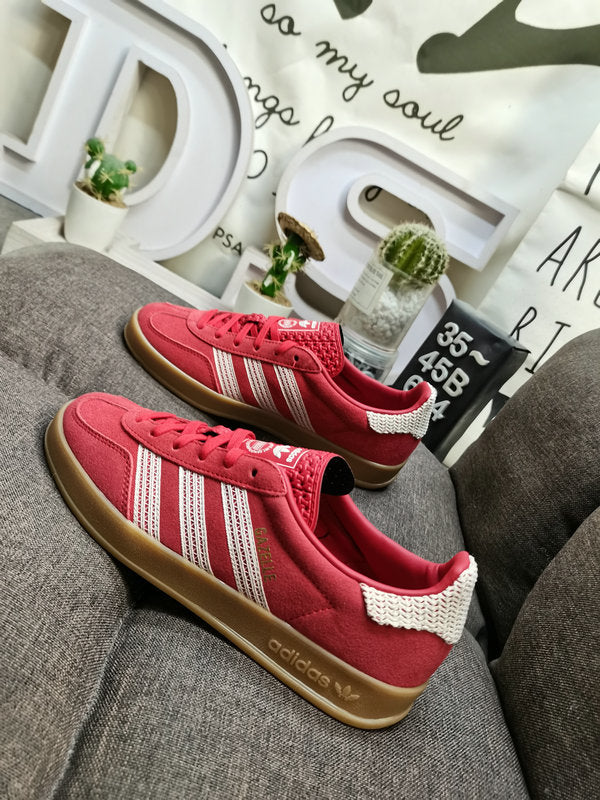 Adidas Gazelle Vermelho