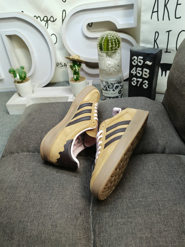Adidas Gazelle Castanho